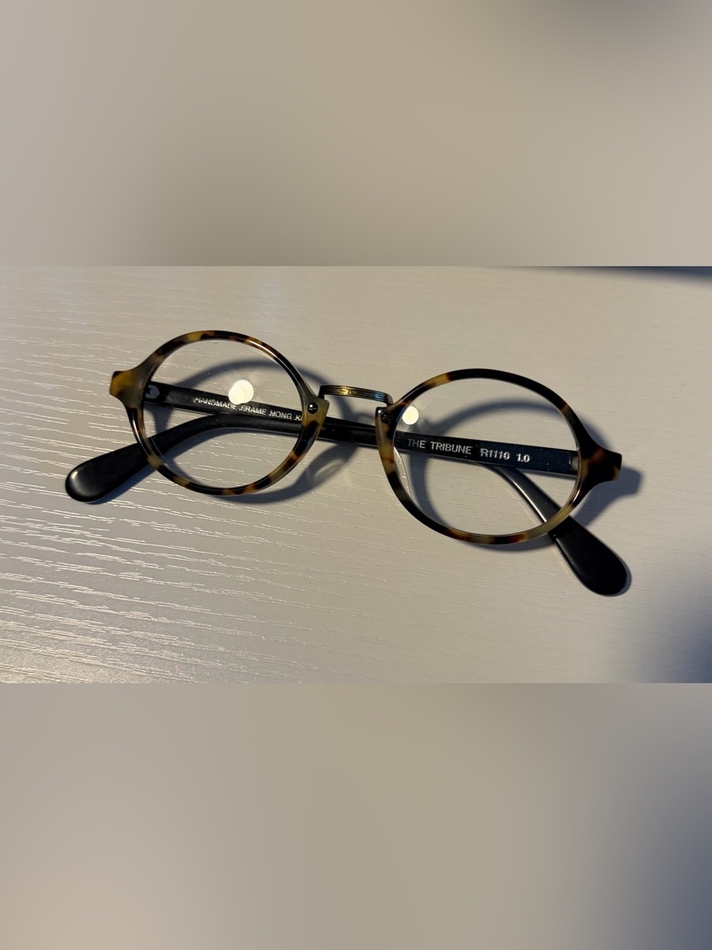 DKNY Tortoiseshell Round reading Glasses 1.0